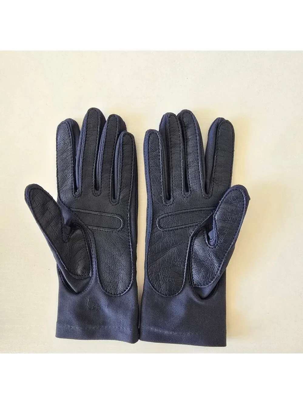 Leggs Sheer Energy Navy Blue Women's Stretchy Elegant Gloves - OS